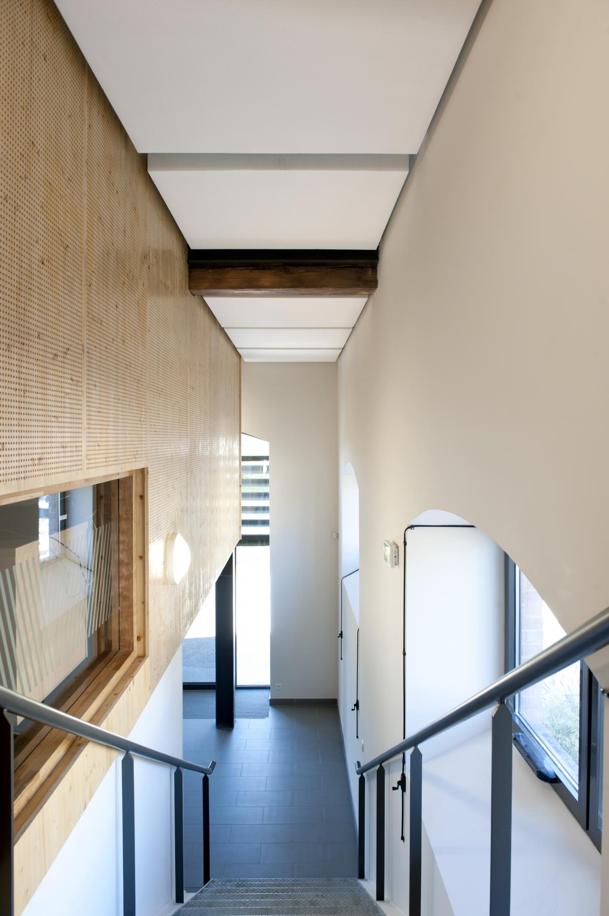 Beatrice-Cafieri-De-Jong-Architecture-Gare-de-st-Pierre-d-Albigny-6442.jpg