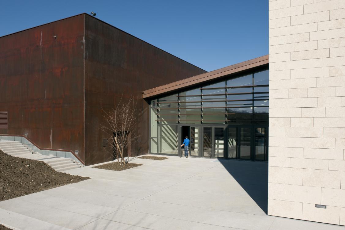 Beatrice-Cafieri-DeJong-Architectes-Mairie-de-Chavanod-Beatrice-Cafieri-DSC4898.jpg
