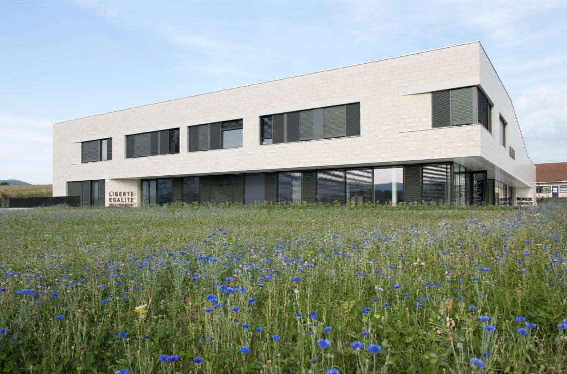Beatrice-Cafieri-DeJong-Architectes-Mairie-de-Chavanod-Beatrice-Cafieri-DSC7936b.jpg